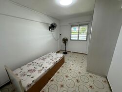 Blk 214 Bedok Town Centre (Bedok), HDB 3 Rooms #569319511